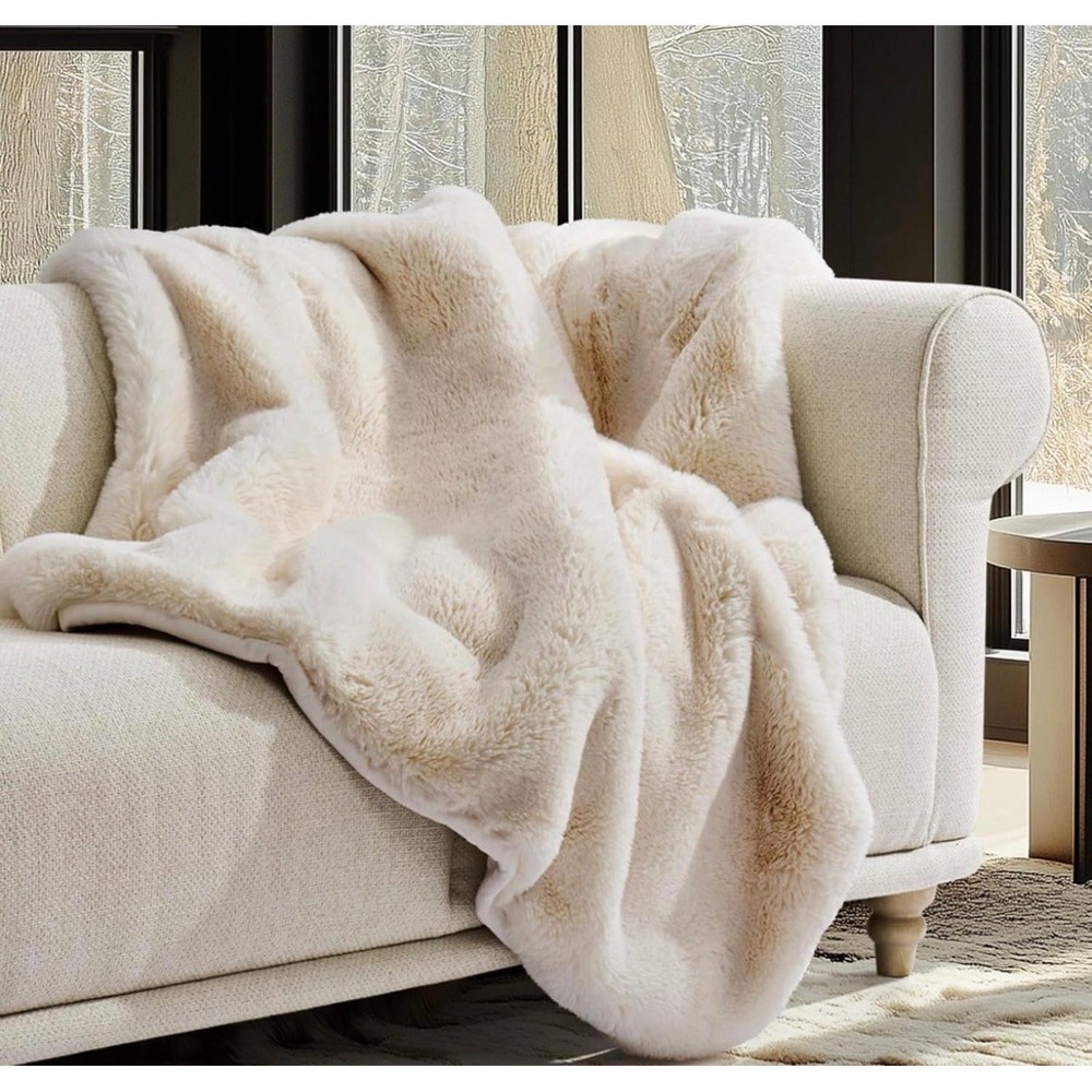 EVERGRACEHOME Luxury Soft Faux Chinchilla Fur Throw Blanket